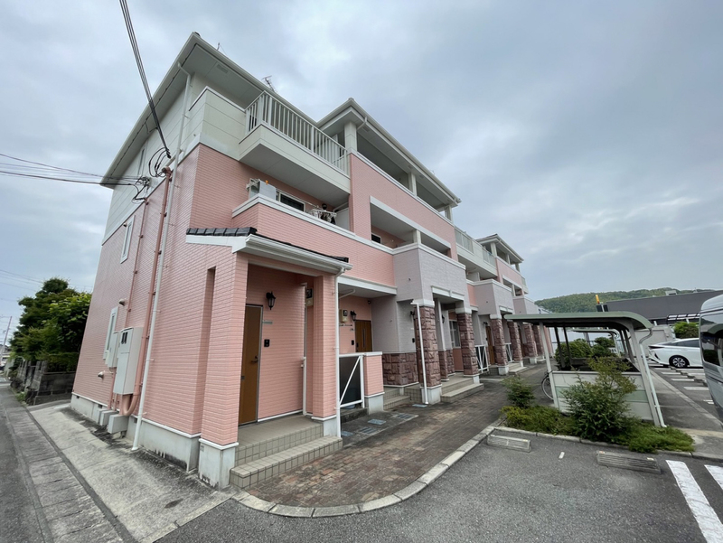 エステ・スールの物件外観写真