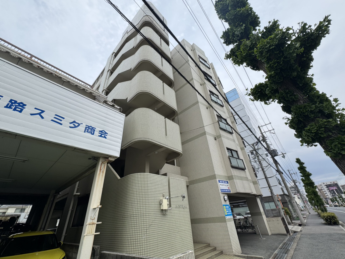 MISTRAL神子岡前の物件外観写真