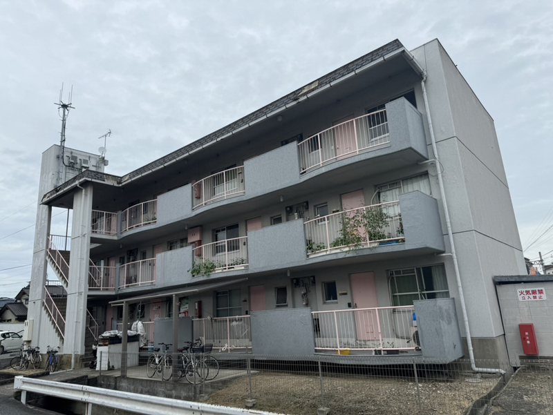 寿ハイツの物件外観写真