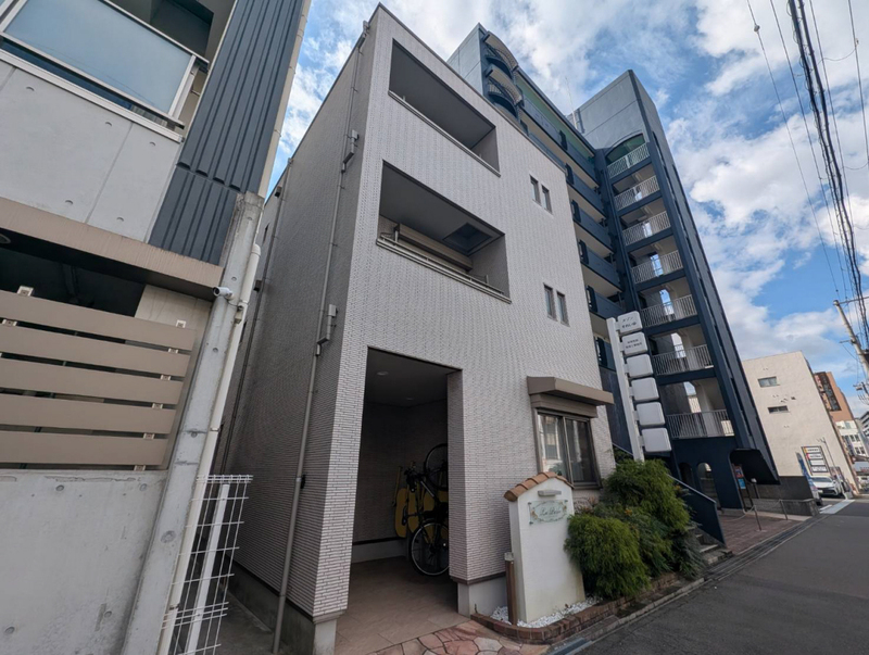 ラペールの物件外観写真