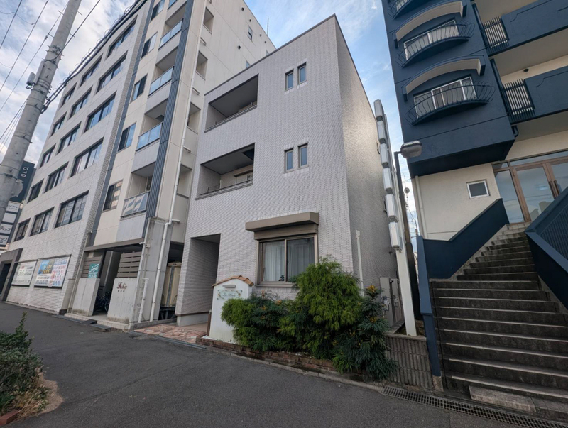 ラペールの物件外観写真