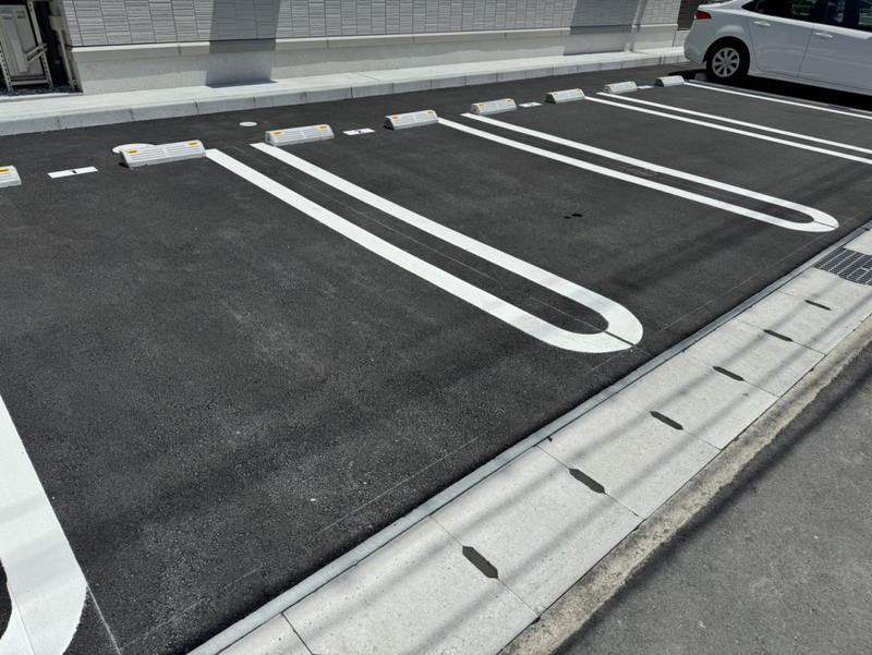 D‐PLACE駅南大路の物件外観写真
