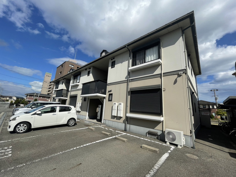 フレグランス城南B棟の物件外観写真