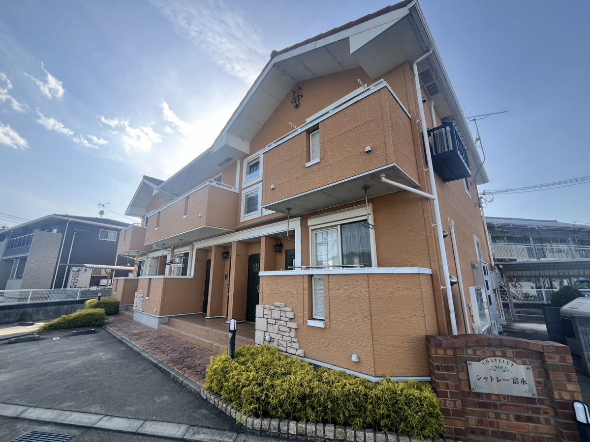 シャトレー富永の物件外観写真