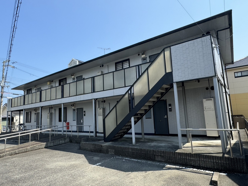 リヴェール中村の物件外観写真
