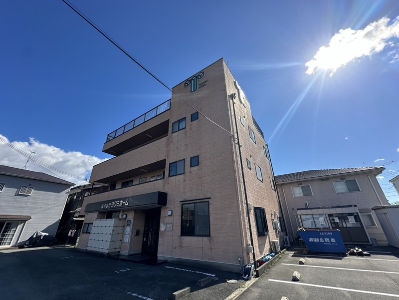 タクミマンションの物件外観写真