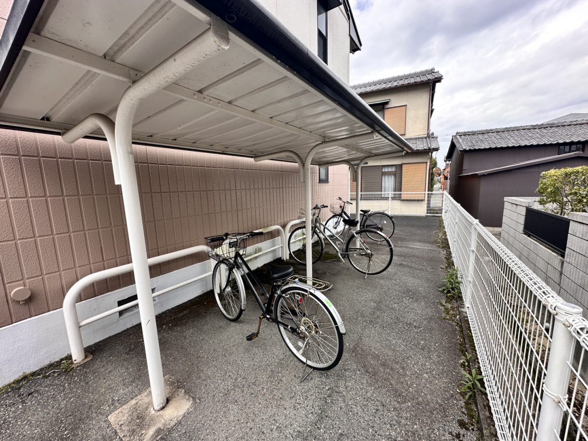 ブルースカイ山本Ⅲの物件内観写真