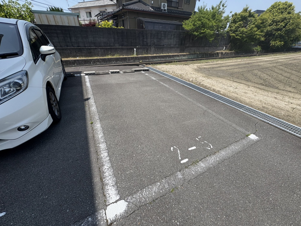 ウェルネス垣内の物件外観写真