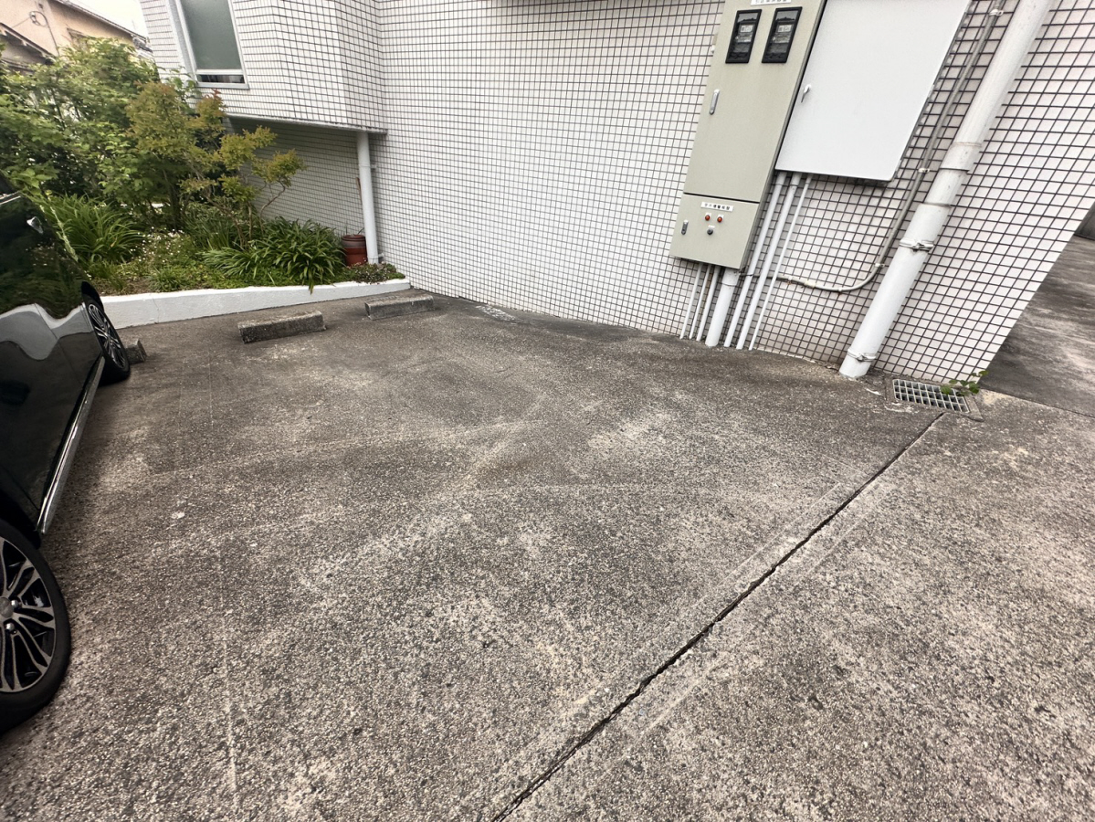 エメラルドマンション北平野の物件外観写真