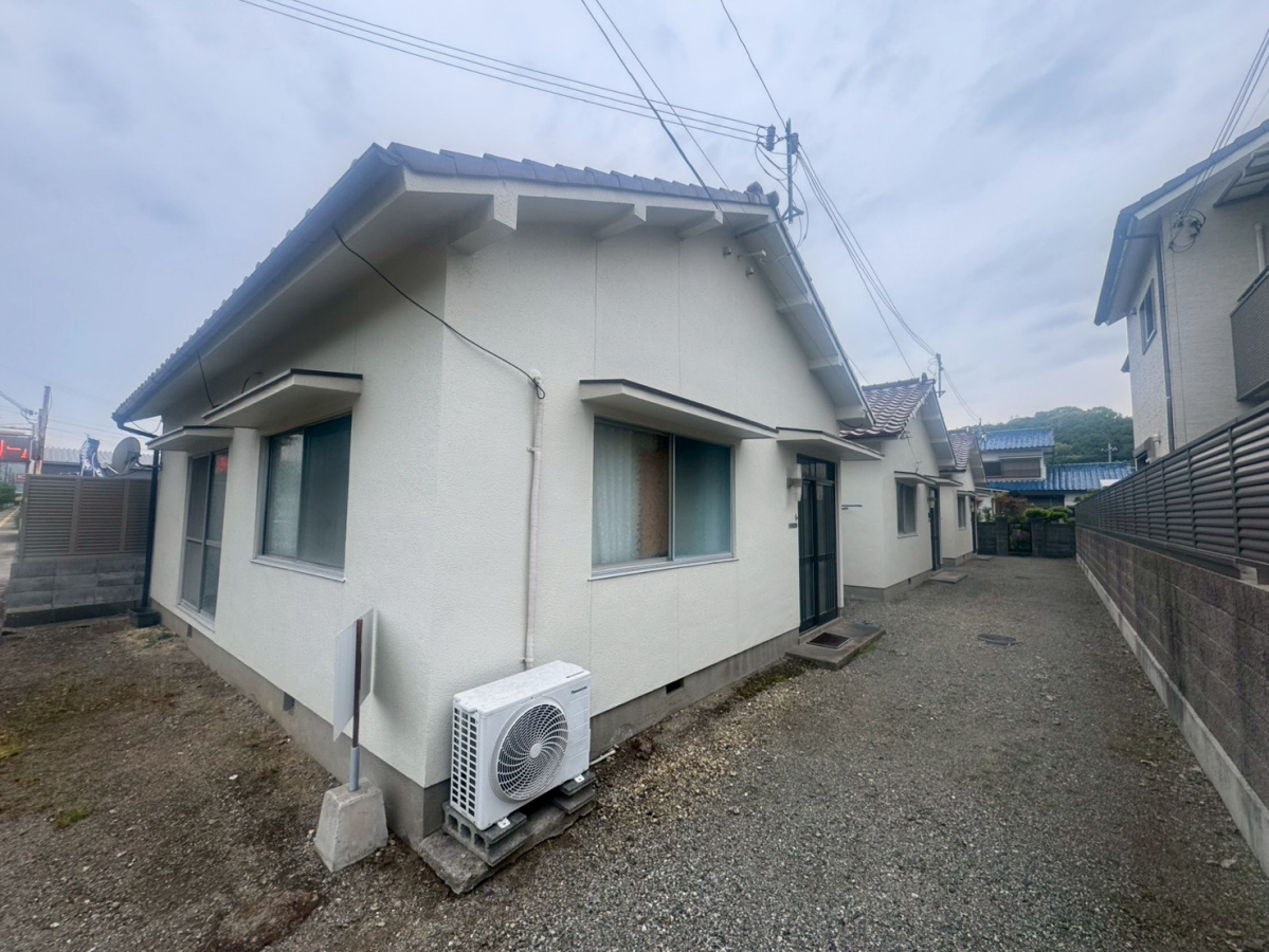 F邸借家外観写真