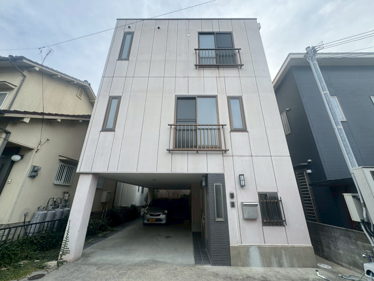 姫路市御立西1丁目戸建の物件外観写真