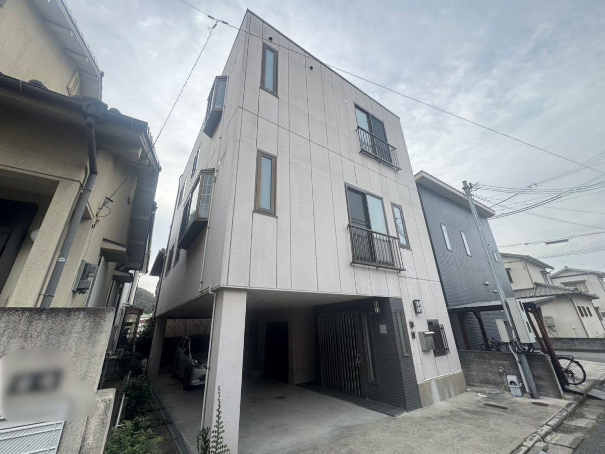 姫路市御立西1丁目戸建の物件外観写真