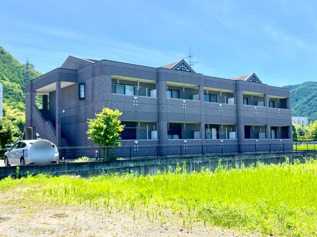 Loireの物件外観写真