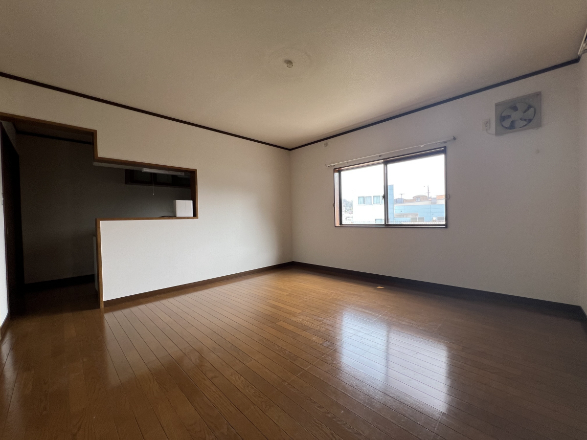 青山戸建の物件内観写真