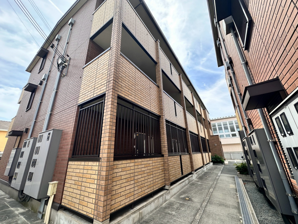 ロータス長町 A棟の物件外観写真