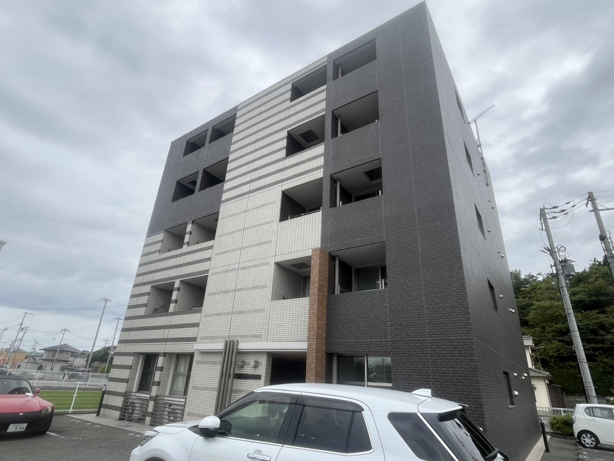 ワイズ オブリガートの物件外観写真