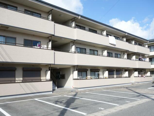 イヅミマンション外観写真