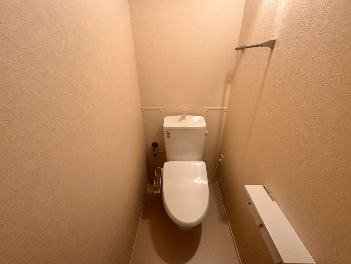 ハイムレトア飾東A棟の物件内観写真