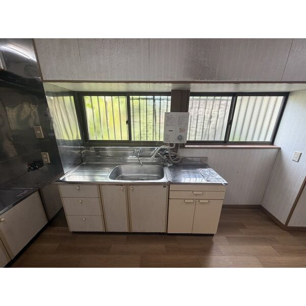 姫路市飾磨区妻鹿戸建の物件内観写真