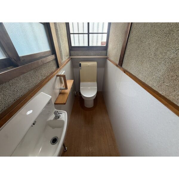 姫路市飾磨区妻鹿戸建の物件内観写真