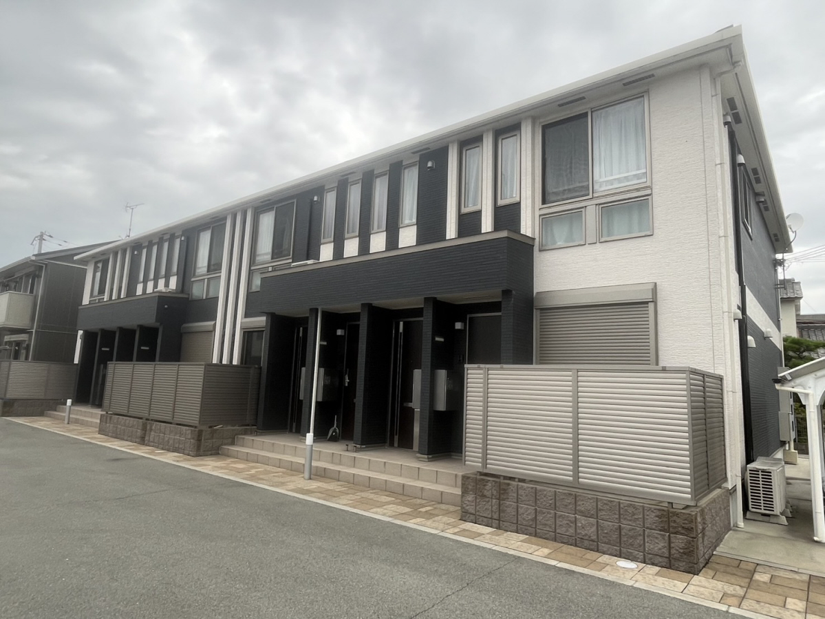 コントレイルの物件外観写真
