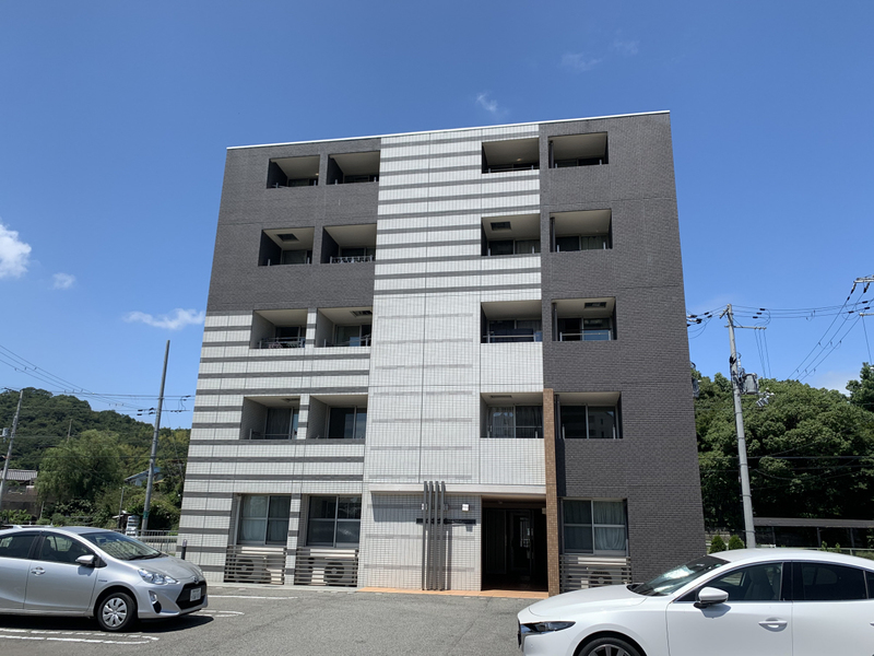 ワイズ オブリガートの物件外観写真