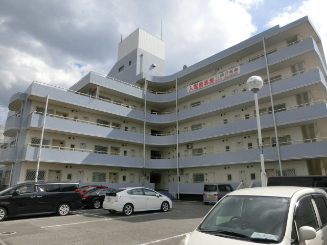 マンション外堀川の物件外観写真