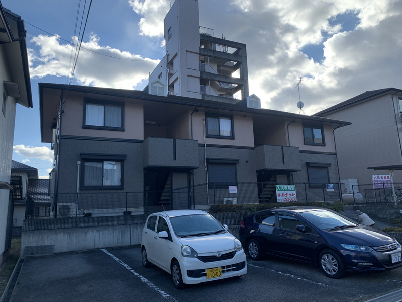 ハイカムール山手の物件外観写真
