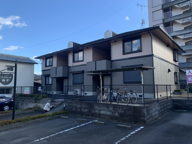 ハイカムール山手の物件外観写真