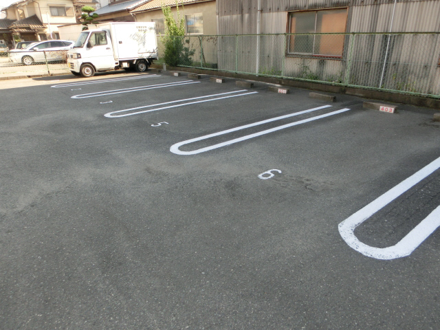 駐車場 写真10