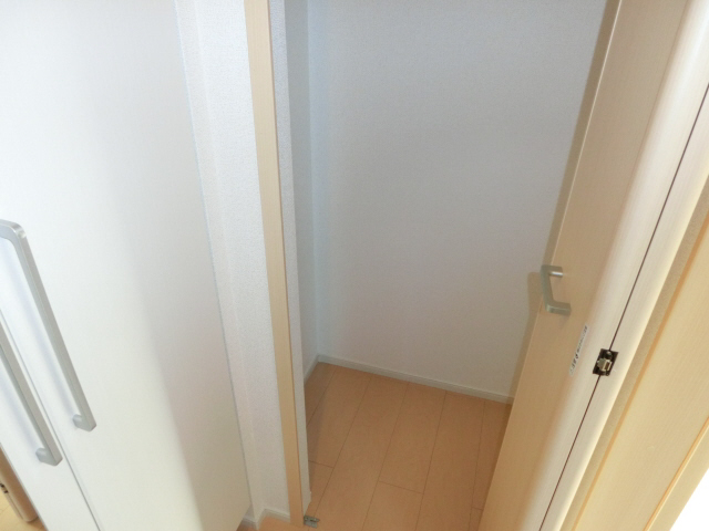 プロムナード弐番館の物件内観写真