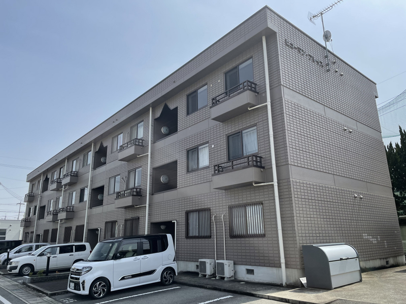 ヒューマンプレイスの物件外観写真