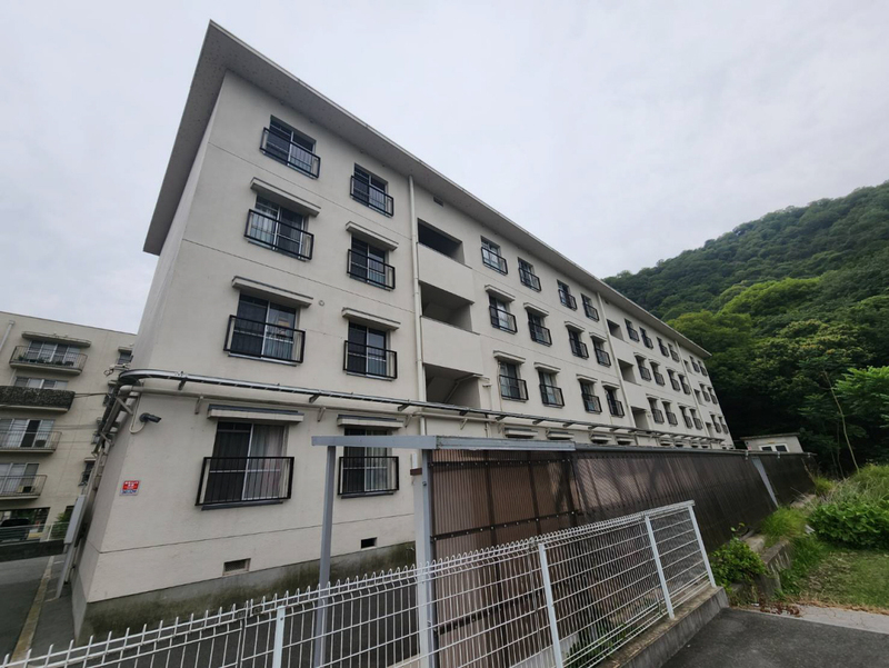 クローバー広畑才の物件外観写真