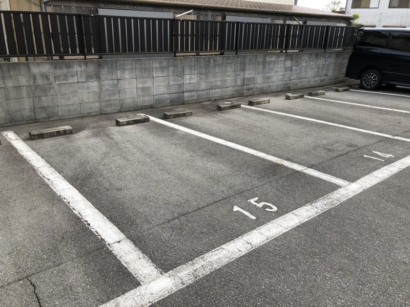 ニューフォーレス ナガタ B棟の物件外観写真
