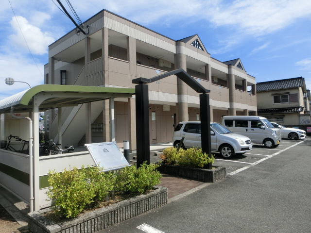 グリーンコート野里の物件外観写真