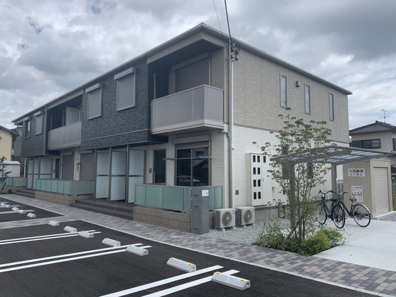 カーサグラスシュデステ A棟の物件外観写真
