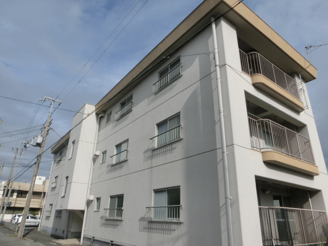 垣根マンションの物件外観写真