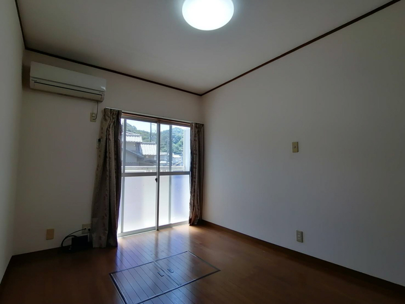 ナイスワン青山Ⅳの物件内観写真