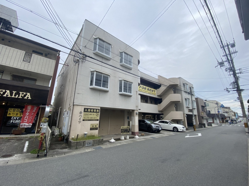 寿ハイツの物件外観写真