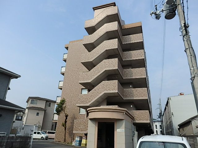 シルトクレーテ青山の物件外観写真