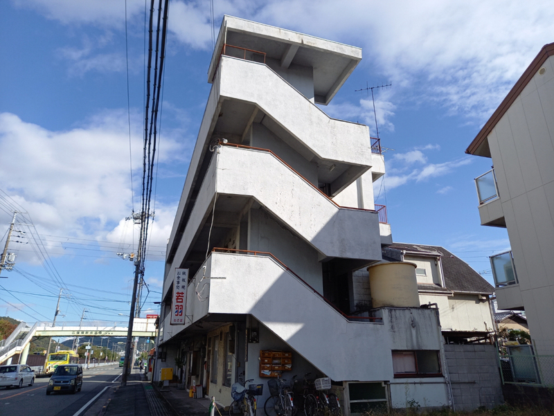 栄マンション