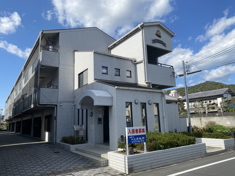 ベル新在家の物件外観写真