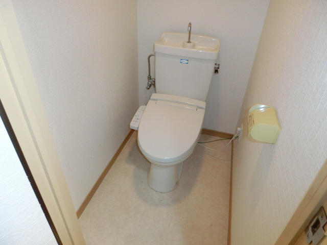 エステートパレスBの物件内観写真