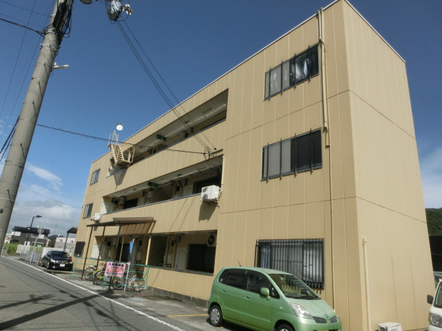 坂本マンションの物件外観写真