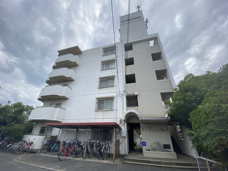 ヤナギマンションの物件外観写真
