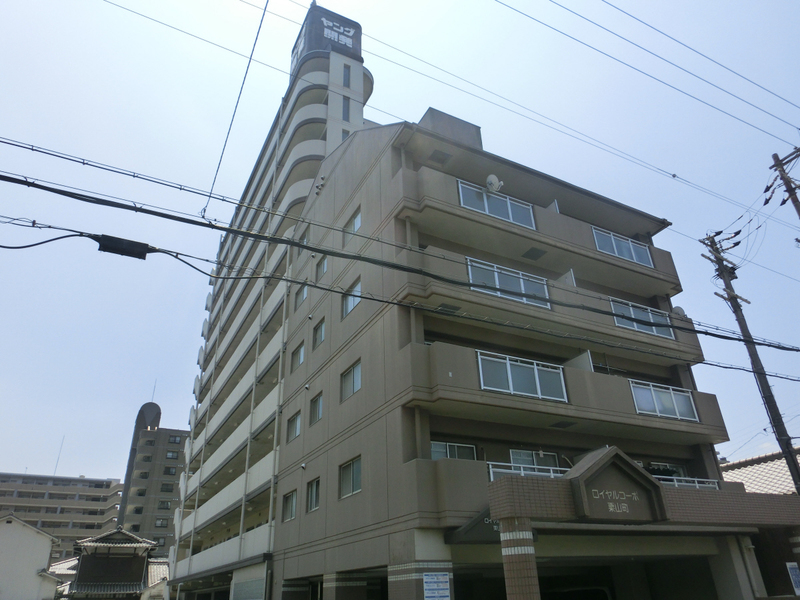 ロイヤルコーポ姫路栗山町の物件外観写真