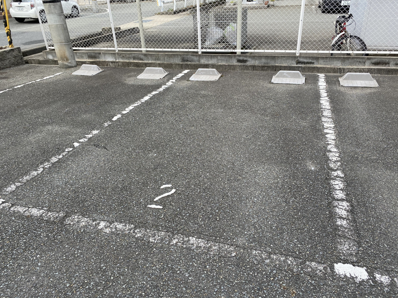 グリーンコート土山の物件外観写真
