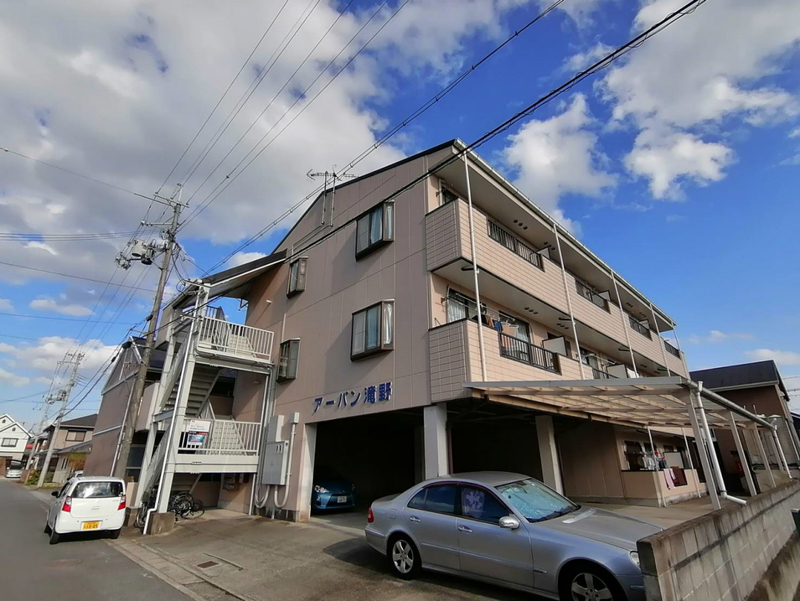 アーバン滝野の物件外観写真