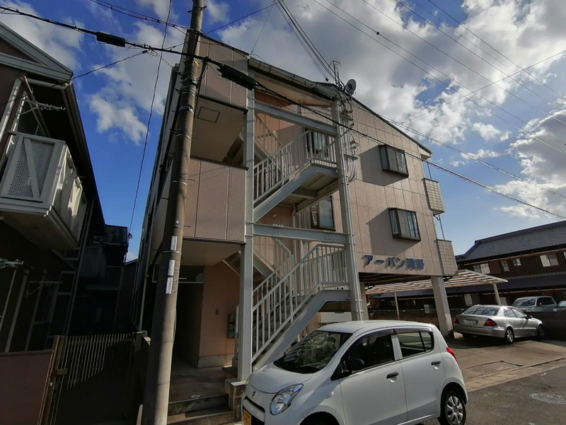 アーバン滝野の物件外観写真