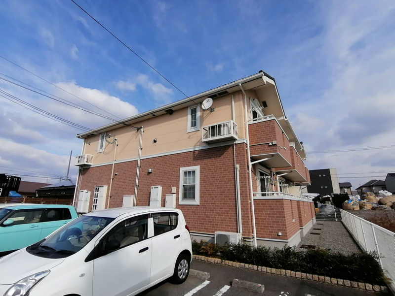 リジュール南条の物件外観写真